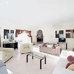Casa Ferrel - Luxury 9 Bedroom With Indoor & Outdoor Pools