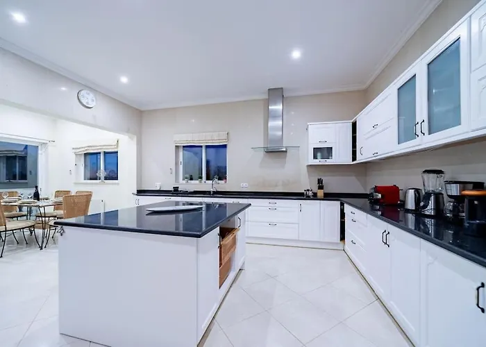 Casa Ferrel - Luxury 9 Bedroom With Indoor & Outdoor Pools