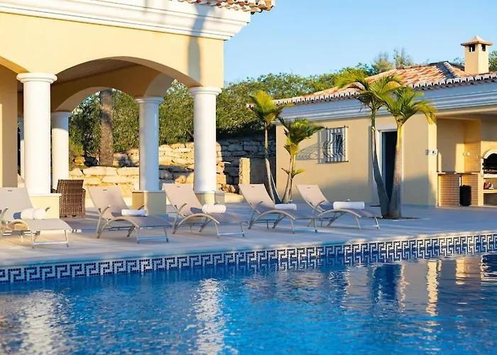 Casa Ferrel - Luxury 9 Bedroom With Indoor & Outdoor Pools *
