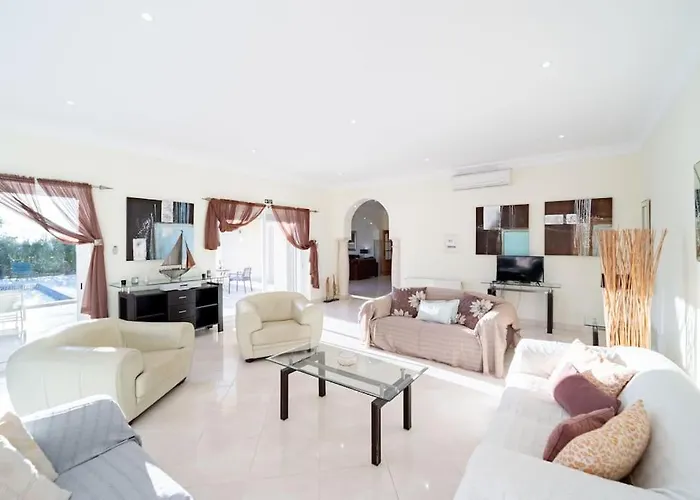 Casa Ferrel - Luxury 9 Bedroom With Indoor & Outdoor Pools