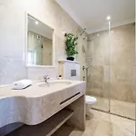 Villa Casa Ferrel - Luxury 9 Bedroom With Indoor & Outdoor Pools