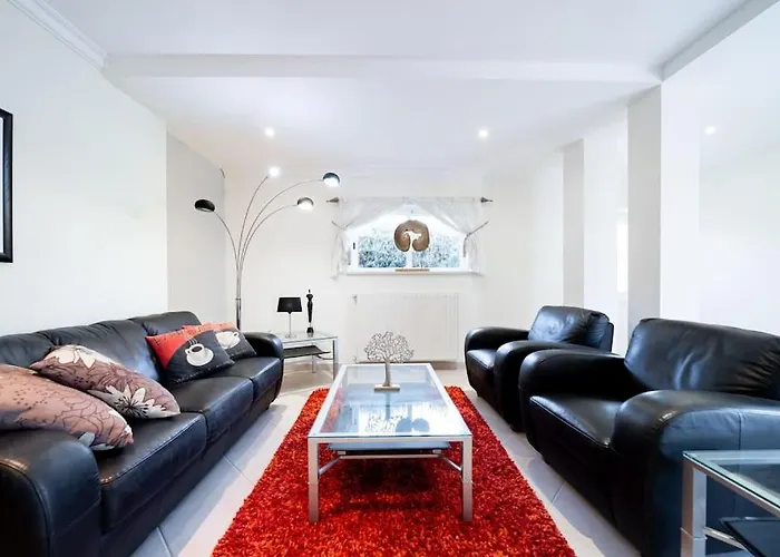别墅 Casa Ferrel - Luxury 9 Bedroom With Indoor & Outdoor Pools *