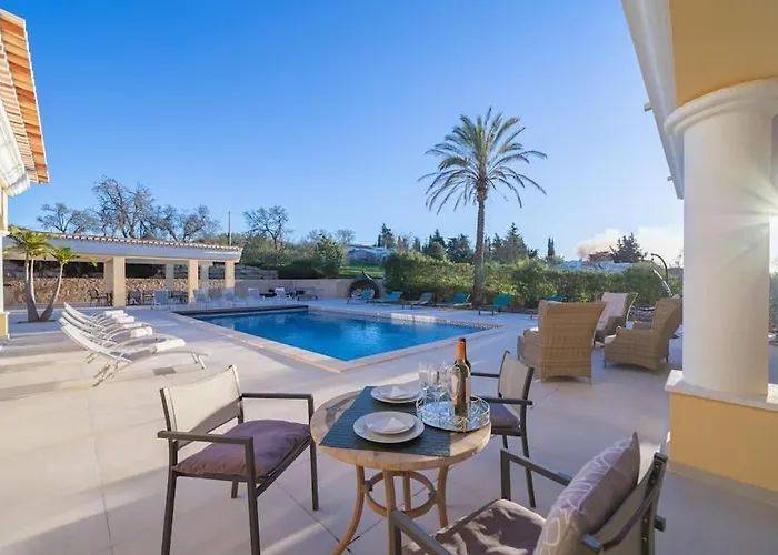 Casa Ferrel - Luxury 9 Bedroom With Indoor & Outdoor Pools * 拉哥斯