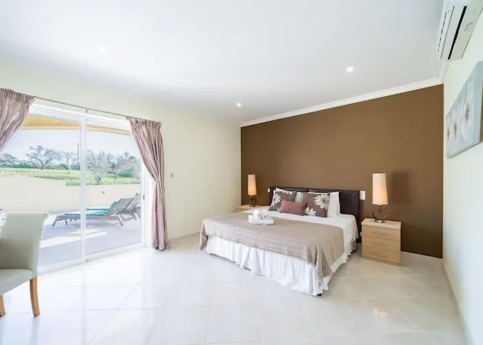 别墅 Casa Ferrel - Luxury 9 Bedroom With Indoor & Outdoor Pools 拉哥斯