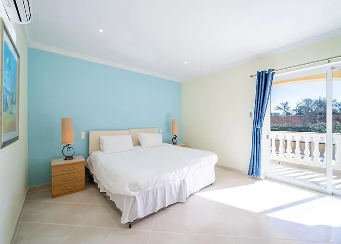 别墅 Casa Ferrel - Luxury 9 Bedroom With Indoor & Outdoor Pools *