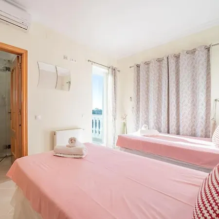 Casa Ferrel - Luxury 9 Bedroom With Indoor & Outdoor Pools Villa Lagos
