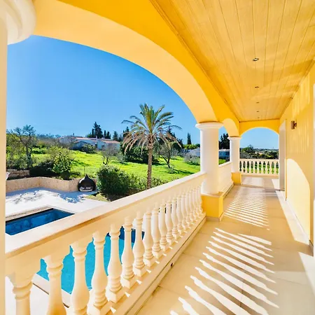Villa Casa Ferrel - Luxury 9 Bedroom With Indoor & Outdoor Pools *